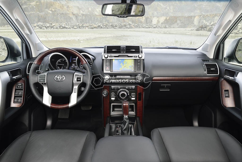 2016 Toyota Land Cruiser EU 65 تریم جدید Invincible X برای تویوتا لندکروزر
